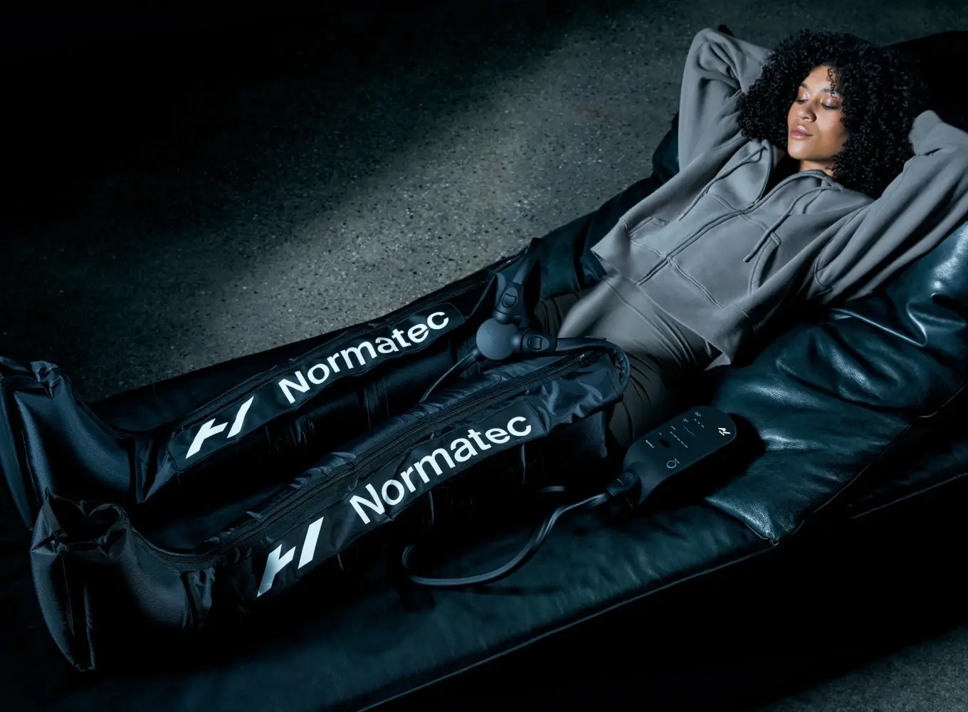 Official Hyperice compression boots product image